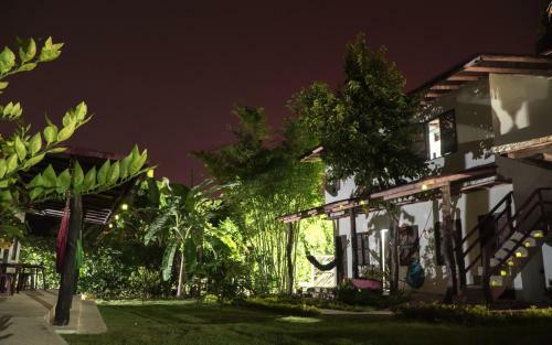 Albergue Hostal La Media Luna