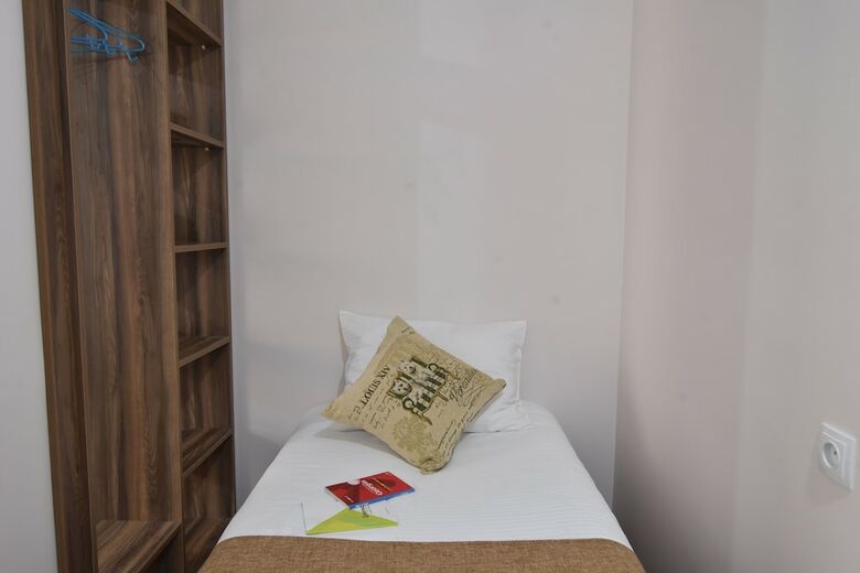 Dayroom Art Hotel