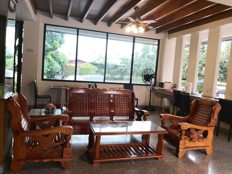 Hotel Debua Villa 1