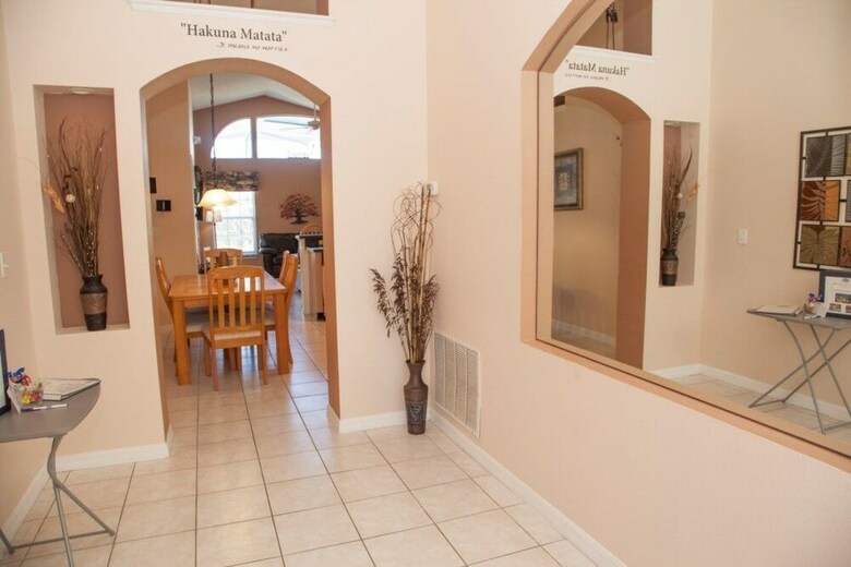Ly53786 - Rolling Hills Estates - 4 Bed 3 Baths Villa
