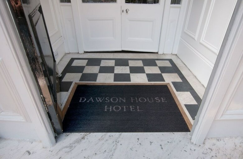 Dawson House Hotel