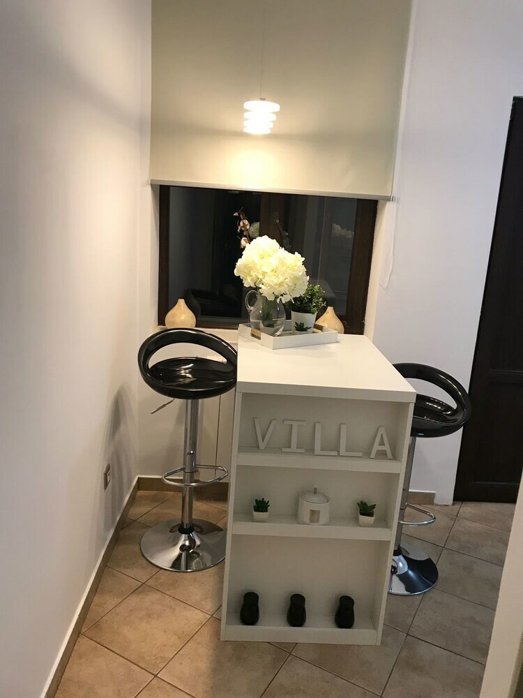 Metropole Apartments Invilla Old City