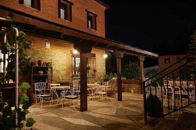 Hotel Rural Don Burguillo