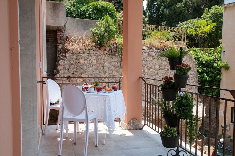 Bed & Breakfast Ciuri Taormina Maison De Charme