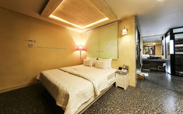 Hotel Time