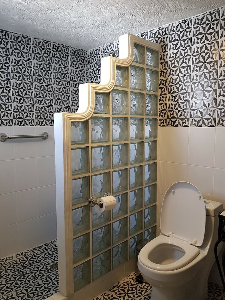 Hotel Apartment La Capitan�a