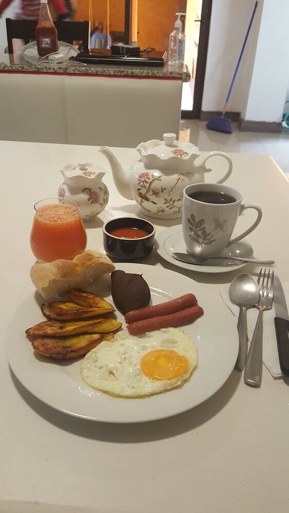 Hotel Apartment La Capitan�a