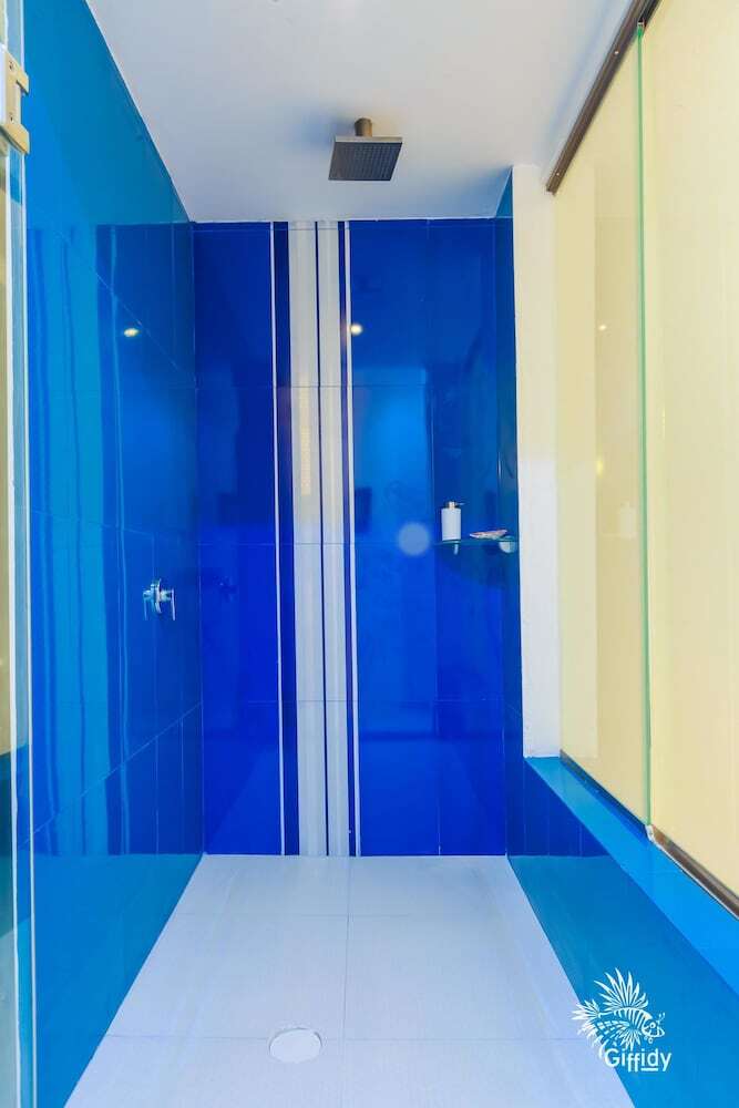 Deep Blue Condos - 103