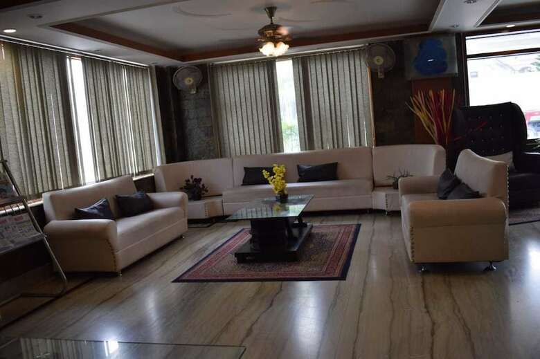 Hotel Jagdamba