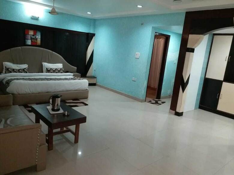 Hotel Jagdamba