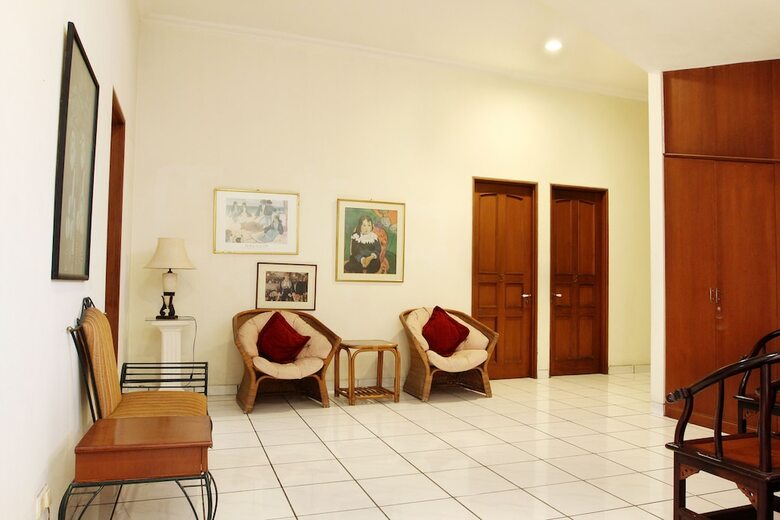 Hotel Oyo 123 Puri Lotus