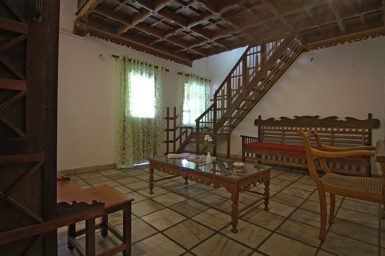 Hotel Ambadi
