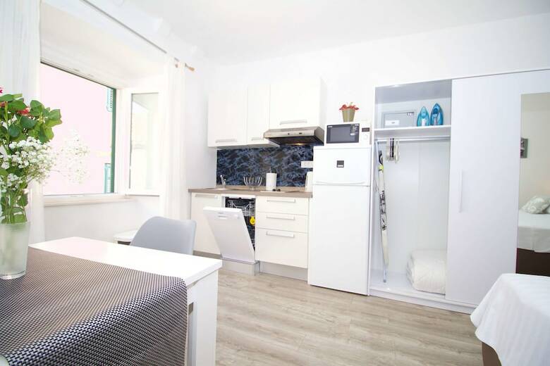 Divine Apartments