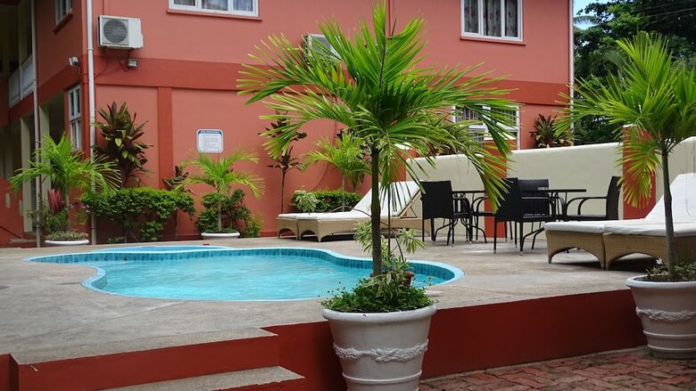 Aparthotel Reef Holiday Apartments