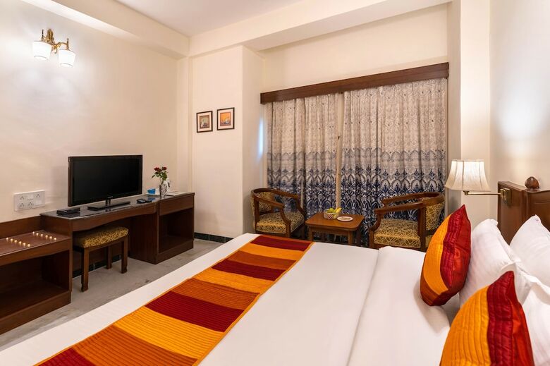 Hotel Sarovar On Lake Pichola