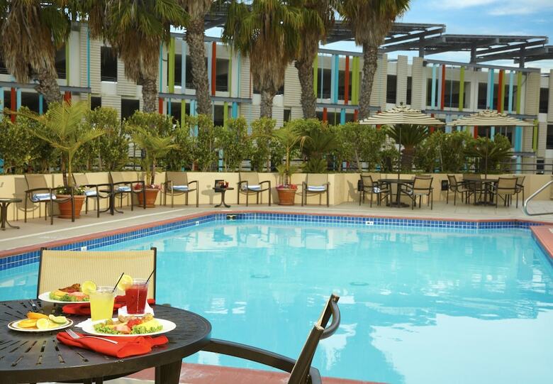 Hotel Doubletree Suites By Hilton Santa Monica