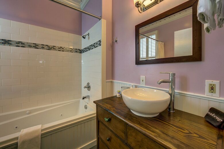 Hotel Carlisle Garden Suites