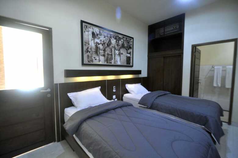 Hotel Kings House Kesari