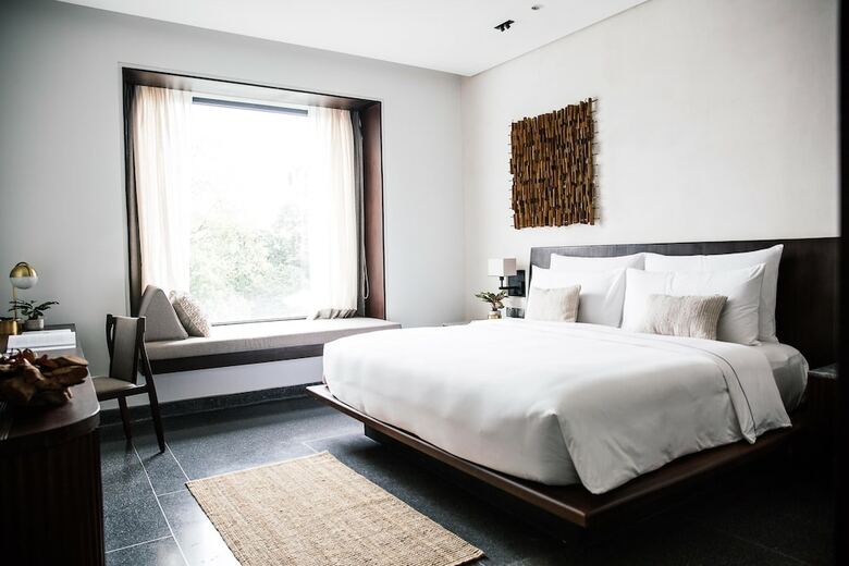 Hotel Treeline Urban Resort