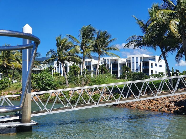 Hinchinbrook Holiday Apartments