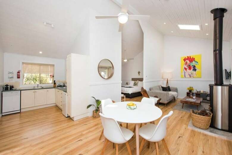 Peppertree Hill Luxury Farm Accomodation