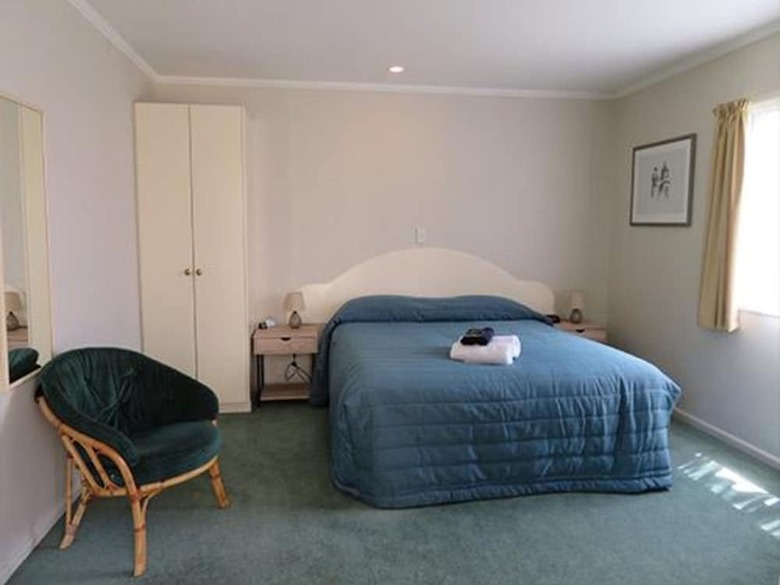 Commodore Court Motel