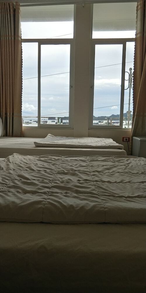 Hostal Green Bamboo Forest Cat Ba