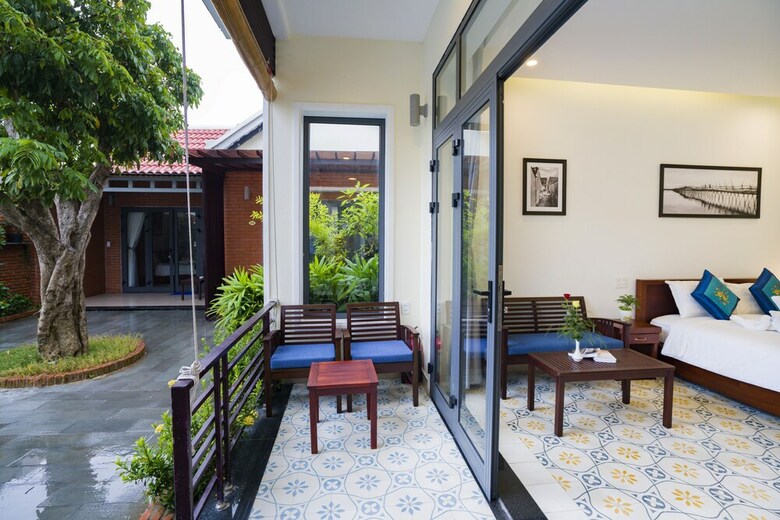 Hotel River Waves Villa