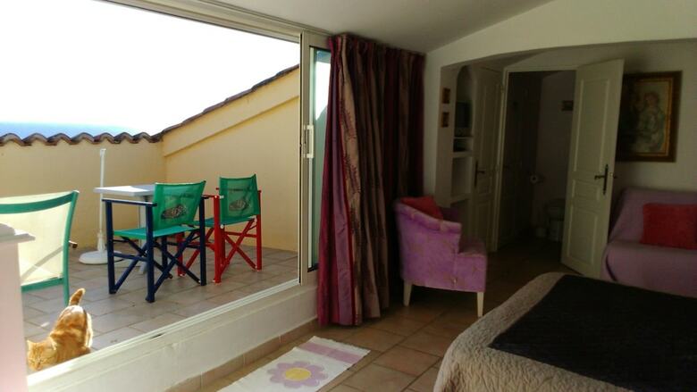 Bed & Breakfast Mavilla Akwaba