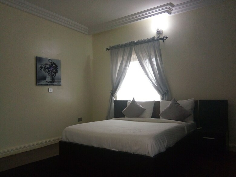 Hotel Peacock Apartments And Suites