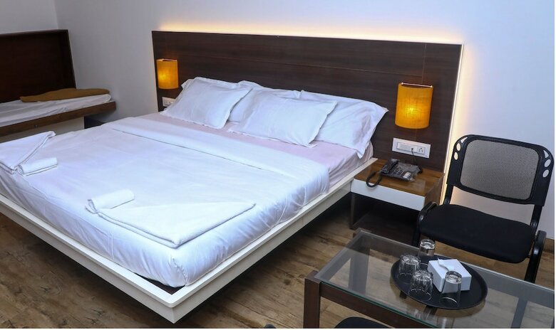 Hotel Samudra City Near Alibaug Beach