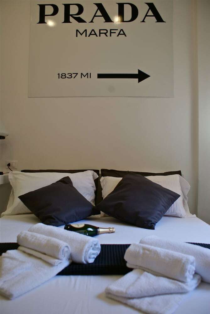 Hotel Empire Suites