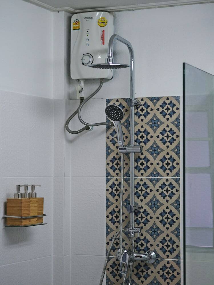 Hotel 24 Samsen Heritage House