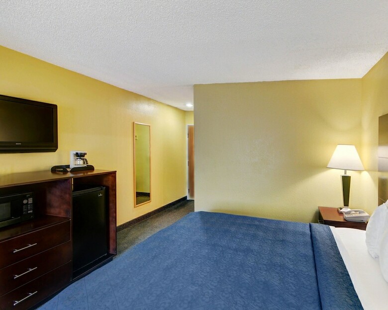 Hotel Quality Inn & Suites
