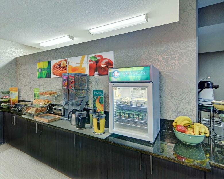 Hotel Quality Inn & Suites