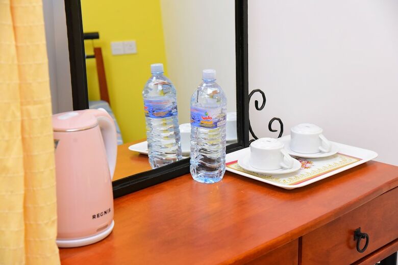 White Villa Airport Transit Hotel