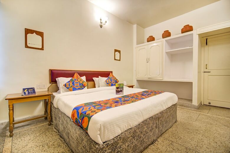 Fabhotel Pink Palace