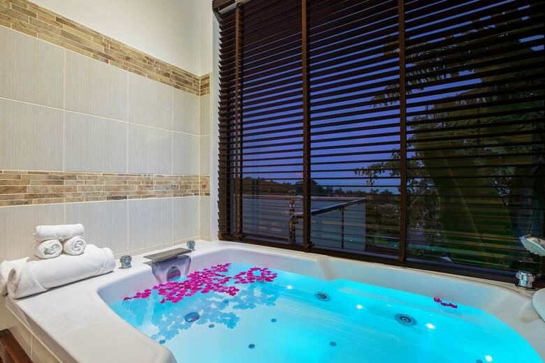 Sunny Banks Villa