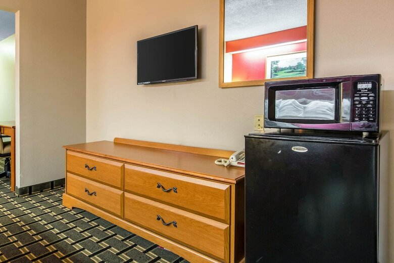 Hotel Econo Lodge Inn & Suites