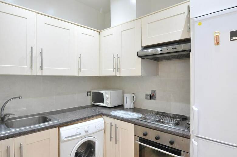 397 Oxford Street Apartments