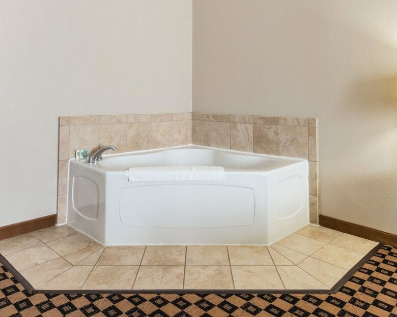 Hotel Quality Inn & Suites