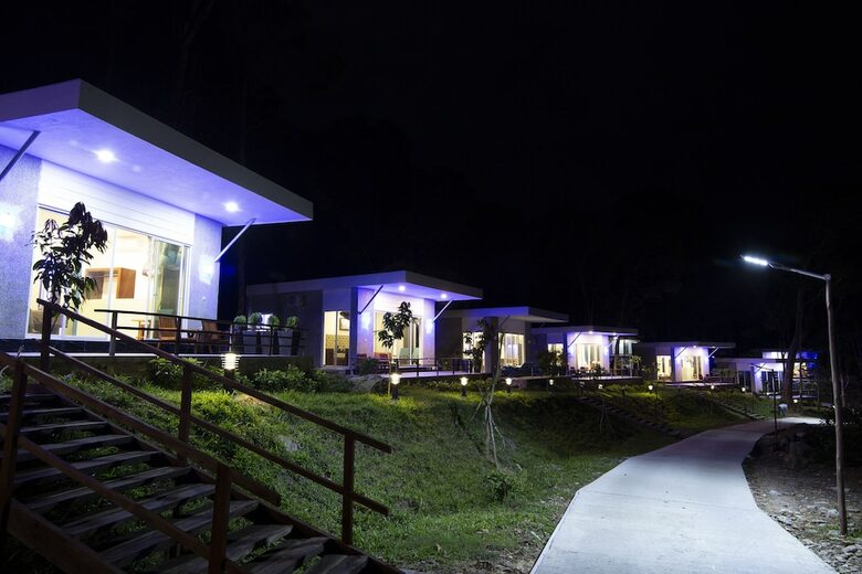 Hotel Pearl Resort