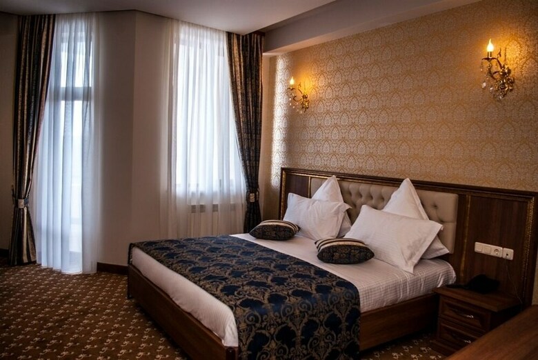 Hotel Multi Rest House