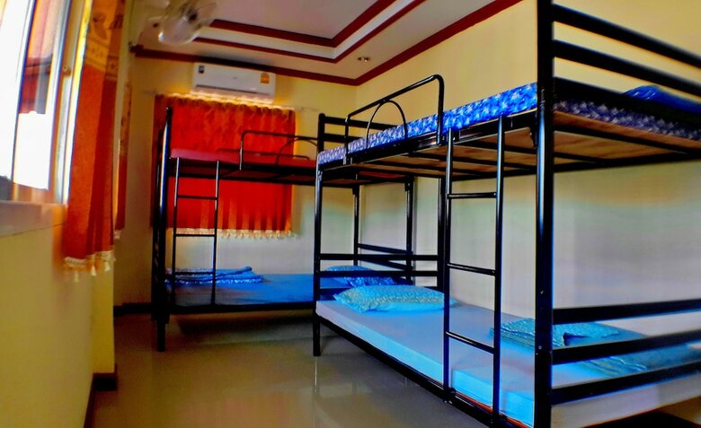 Hostal Bangkok Legend