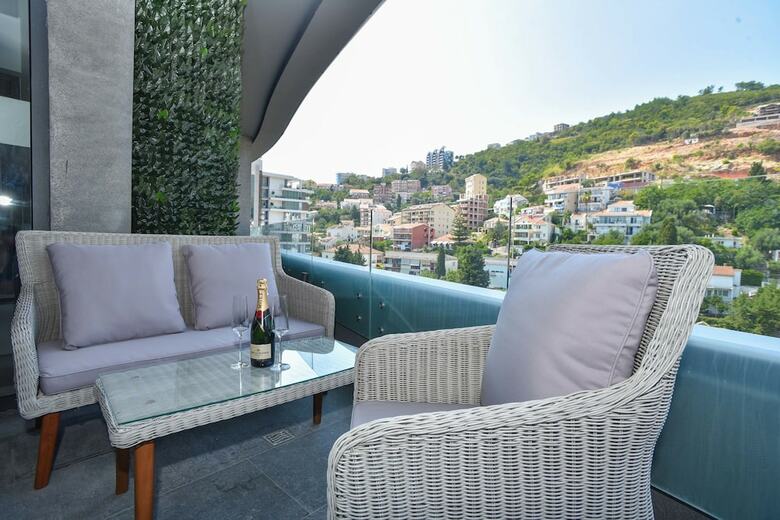 Aparthotel Royal Gardens Apartments