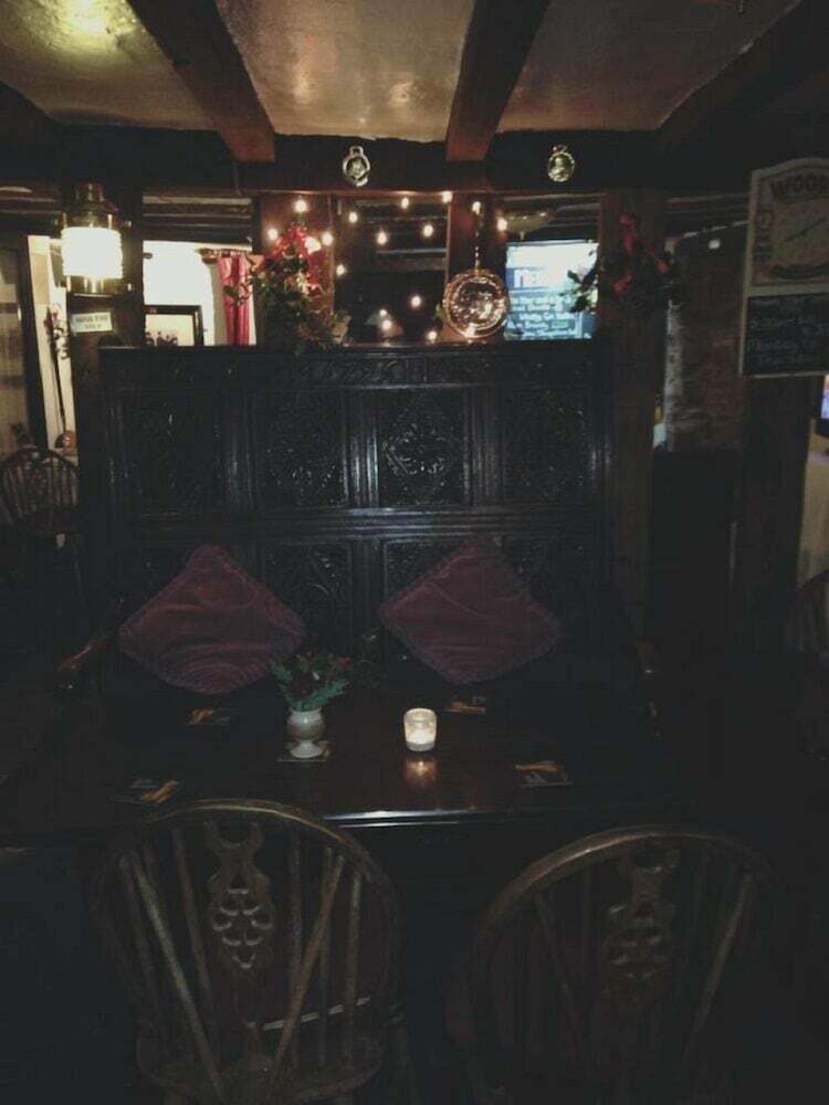 Posada The Halfway House Inn