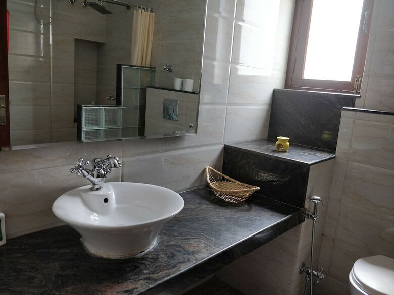 Bed & Breakfast All Seasons Homestay