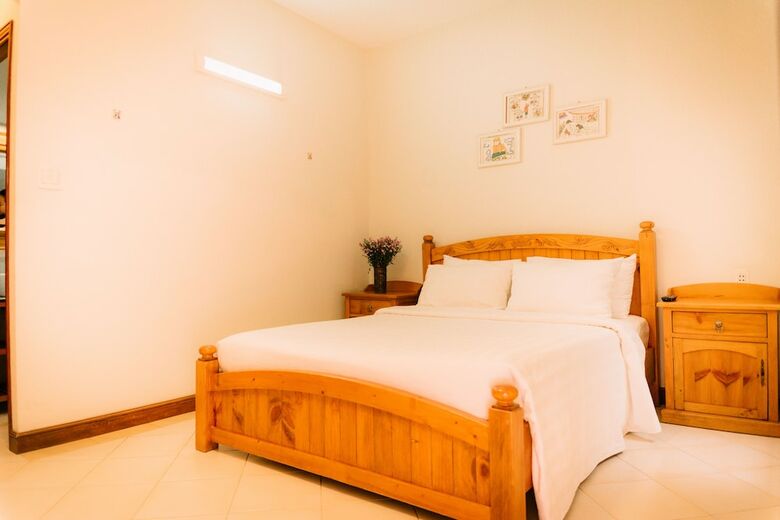 Apartamentos Ba Tra House