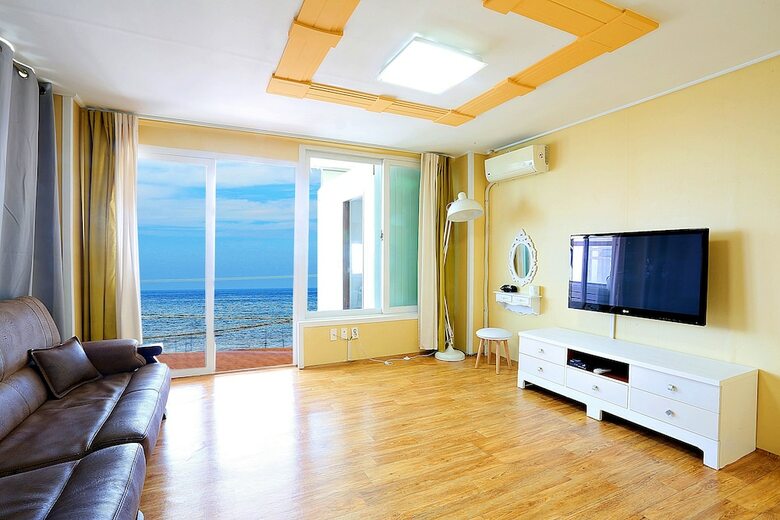 Pension Jeju Beach House