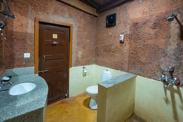 Hotel Lotus Eco Beach Resort Murud